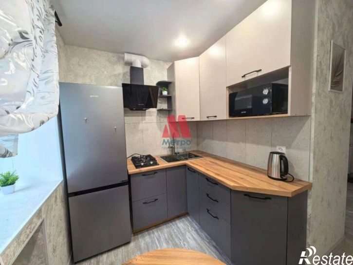 2-комн квартира Ньютона улица, д.30
