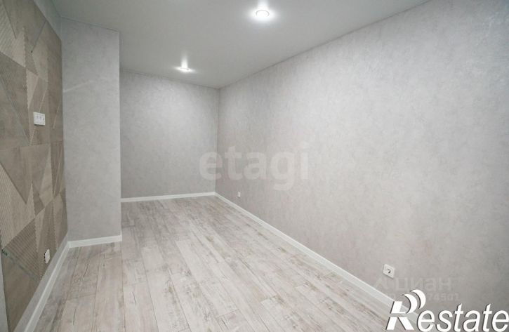 2-комн квартира улица Слепнёва, 20,  д. 20
