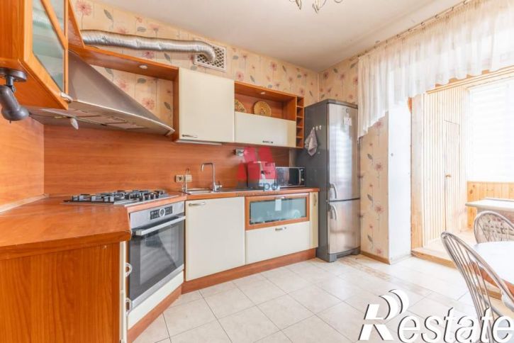 3-комн квартира Дзержинского проспект, д.10к2