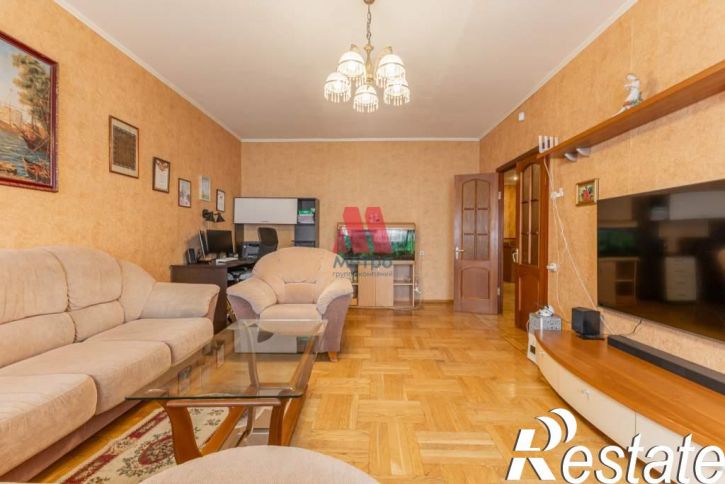 3-комн квартира Дзержинского проспект, д.10к2