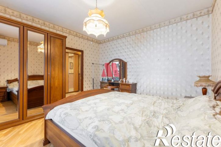 3-комн квартира Дзержинского проспект, д.10к2