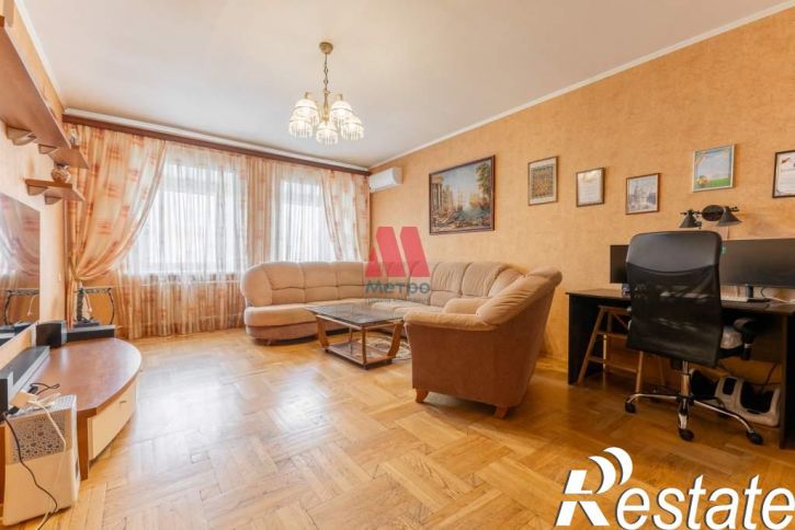 3-комн квартира Дзержинского проспект, д.10к2