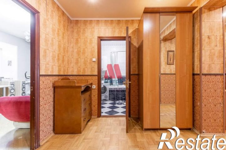 3-комн квартира Дзержинского проспект, д.10к2