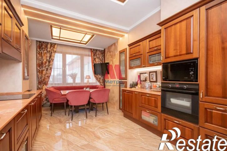 4-комн квартира Ушинского улица, д.6а