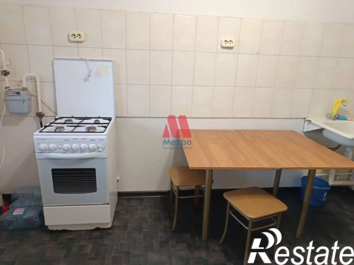 2-комн квартира Короленко улица, д.30