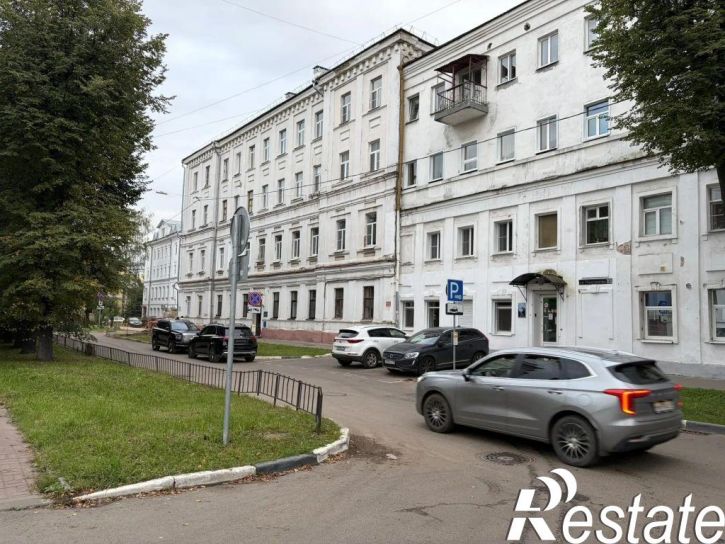 2-комн квартира Максимова ул, 7