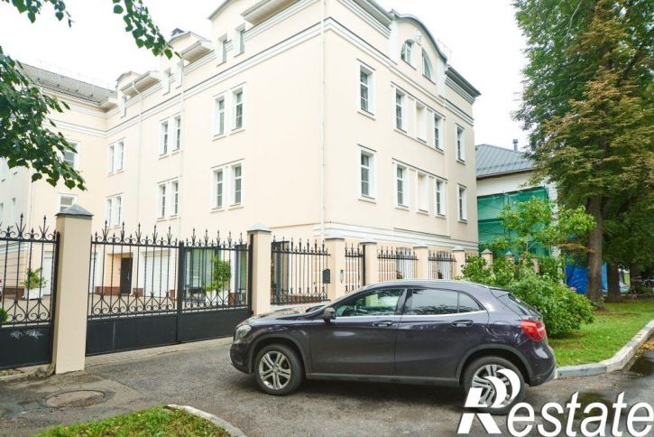 5-комн квартира Кедрова ул, 6
