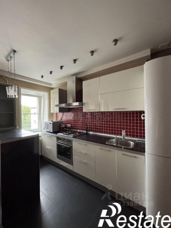 3-комн квартира улица Радищева, 18 к2,  д. 18 к2