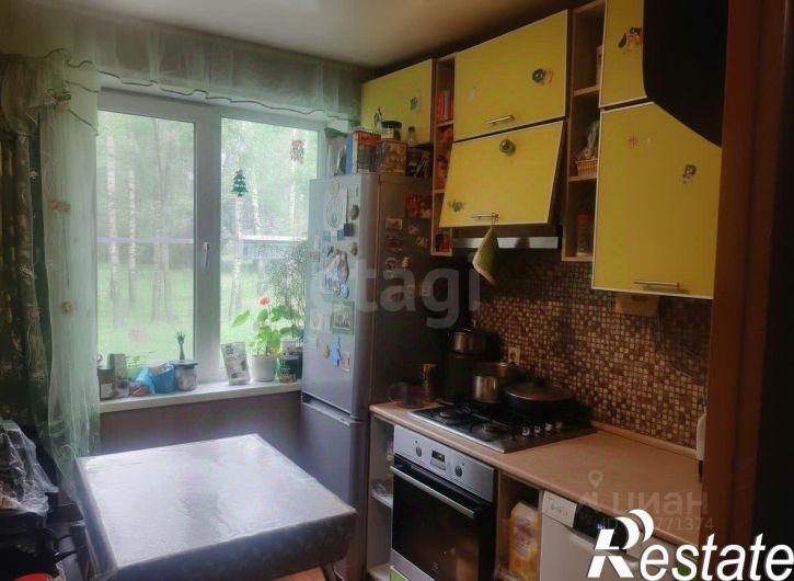 4-комн квартира улица Громова, 10,  д. 10
