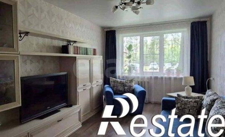 3-комн квартира улица Труфанова, 29 к4,  д. 29 к4