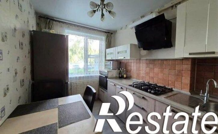 3-комн квартира улица Труфанова, 29 к4,  д. 29 к4