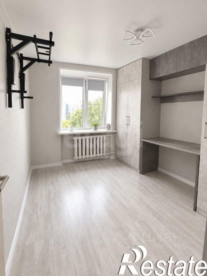 3-комн квартира улица Ньютона, 63 к5,  д. 63 к5