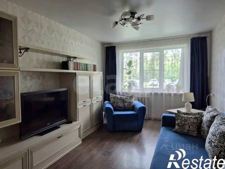 3-комн квартира улица Труфанова, 29 к4,  д. 29 к4