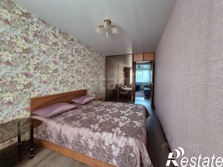 3-комн квартира улица Труфанова, 29 к4,  д. 29 к4