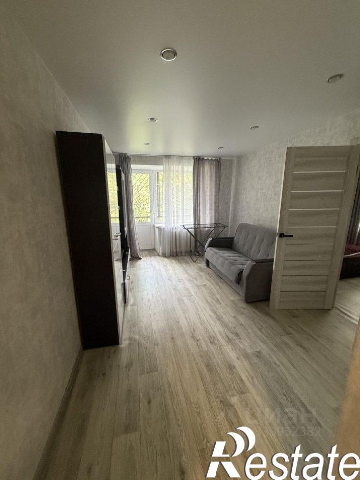 3-комн квартира улица 8 Марта, 11,  д. 11