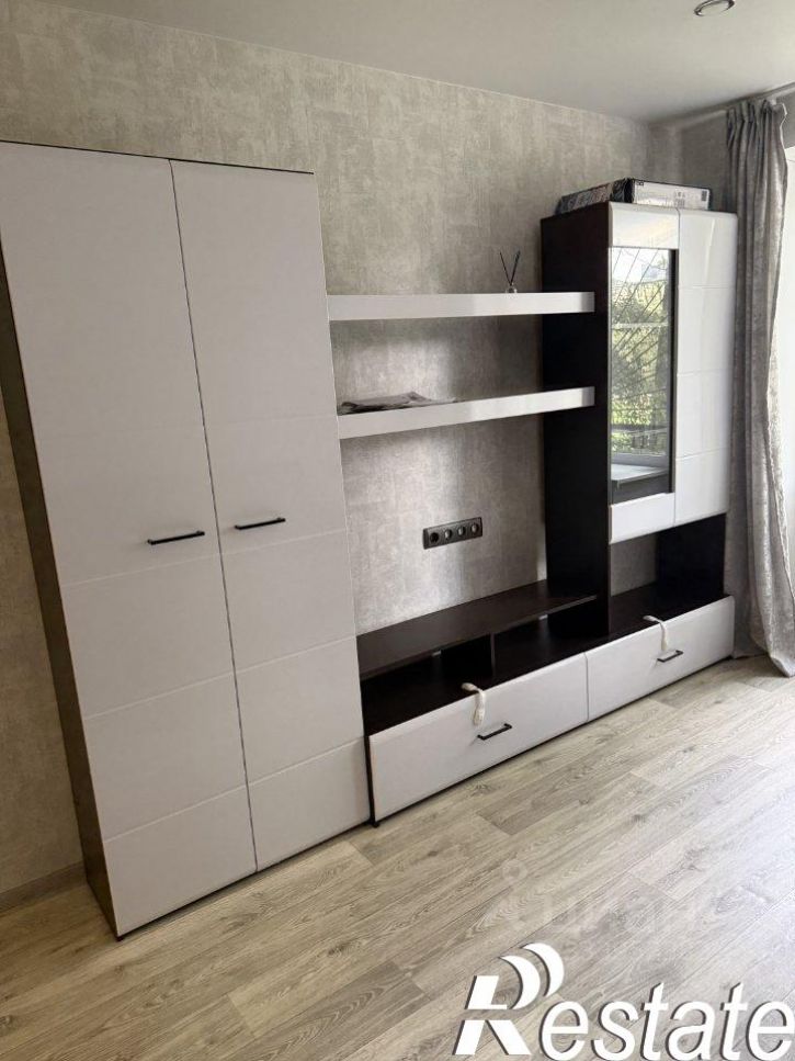 3-комн квартира улица 8 Марта, 11,  д. 11