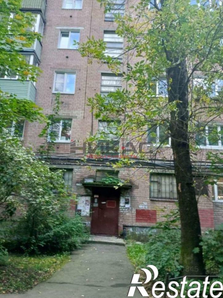 2-комн квартира улица Титова, 16,  д. 16