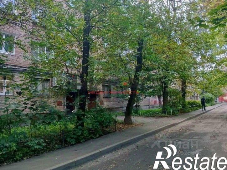2-комн квартира улица Титова, 16,  д. 16