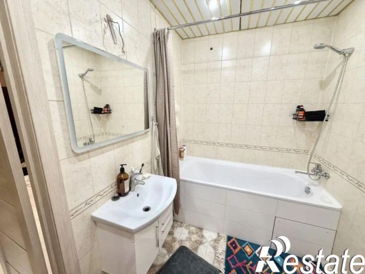 1-комн квартира Ньютона ул, 9