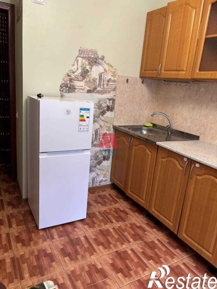 2-комн квартира Александра Невского улица, д.15