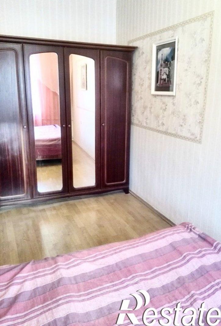 2-комн квартира улица Свердлова, 50,  д. 50