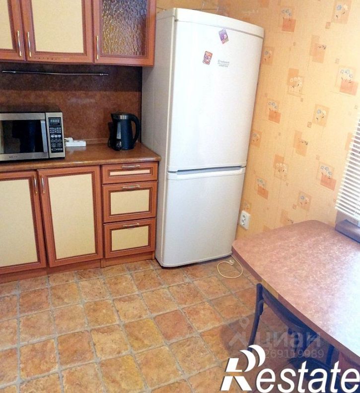 2-комн квартира улица Свердлова, 50,  д. 50