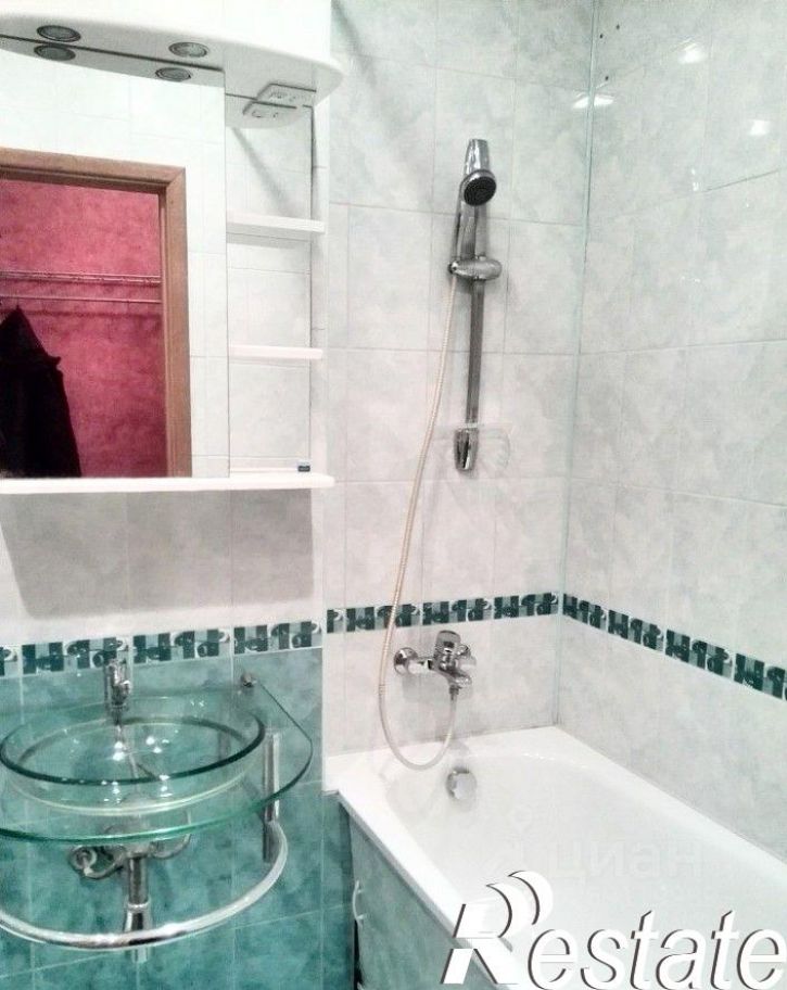 2-комн квартира улица Свердлова, 50,  д. 50