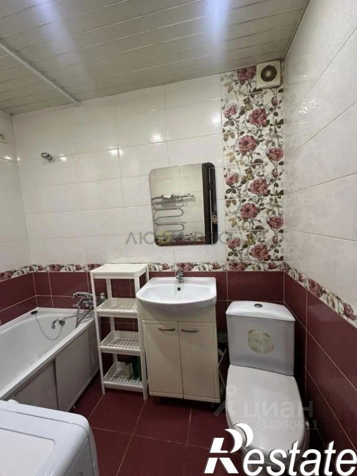 2-комн квартира улица 8 Марта, 12,  д. 12