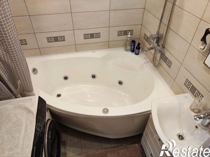 2-комн квартира улица Слепнёва, 17,  д. 17