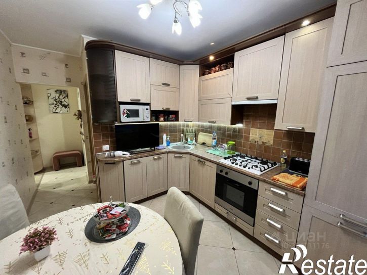 3-комн квартира улица Космонавтов, 21,  д. 21