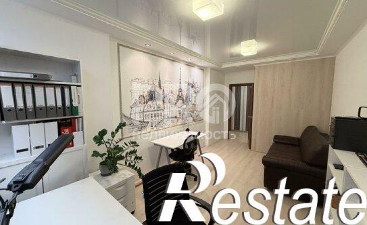 3-комн квартира улица Чехова, 17 к2,  д. 17 к2