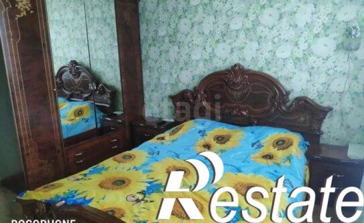 4-комн квартира улица Калинина, 23,  д. 23