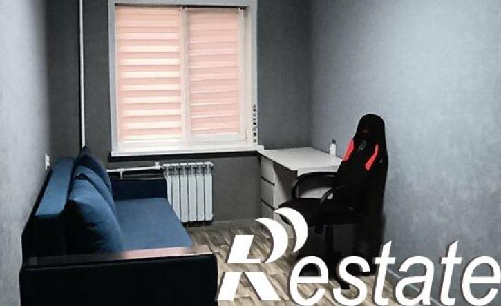 4-комн квартира улица Панина, 43,  д. 43