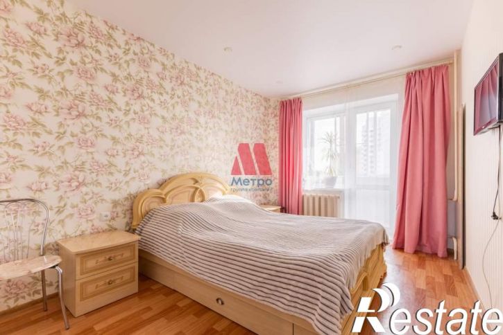 3-комн квартира Калинина улица, д.39к4