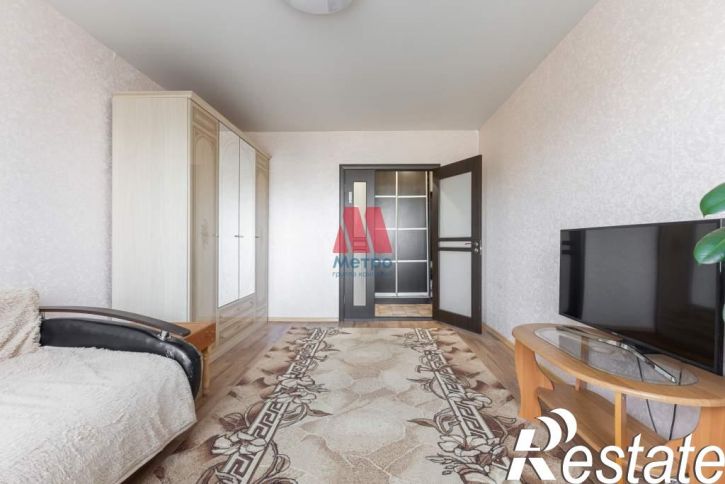 3-комн квартира Калинина улица, д.39к4
