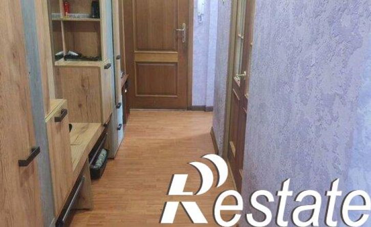 3-комн квартира улица Панина, 8,  д. 8