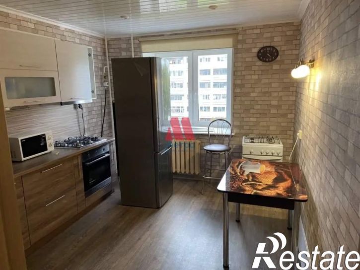 1-комн квартира Строителей улица, д.7к3