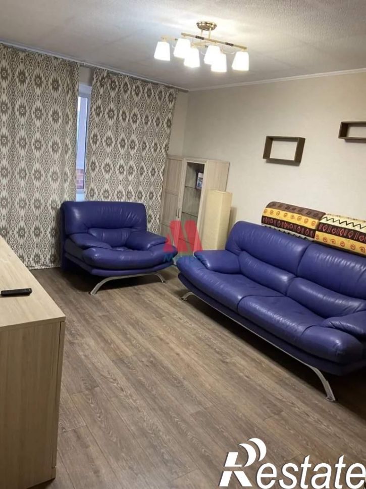 1-комн квартира Строителей улица, д.7к3