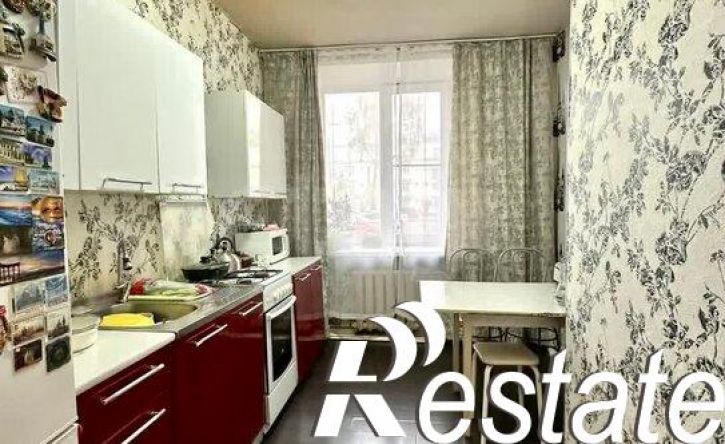 3-комн квартира улица Свердлова, 50,  д. 50