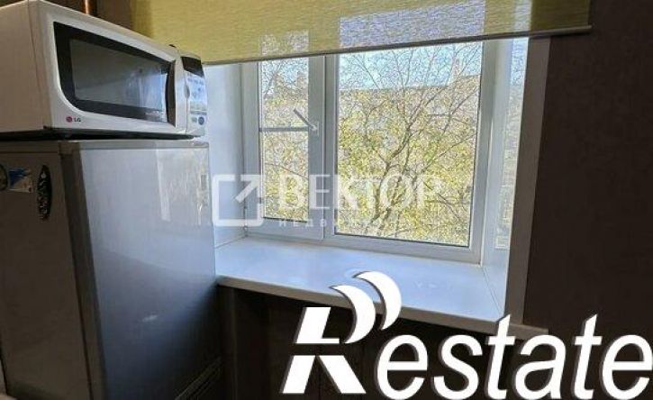1-комн квартира улица Маланова, 10Б,  д. 10Б