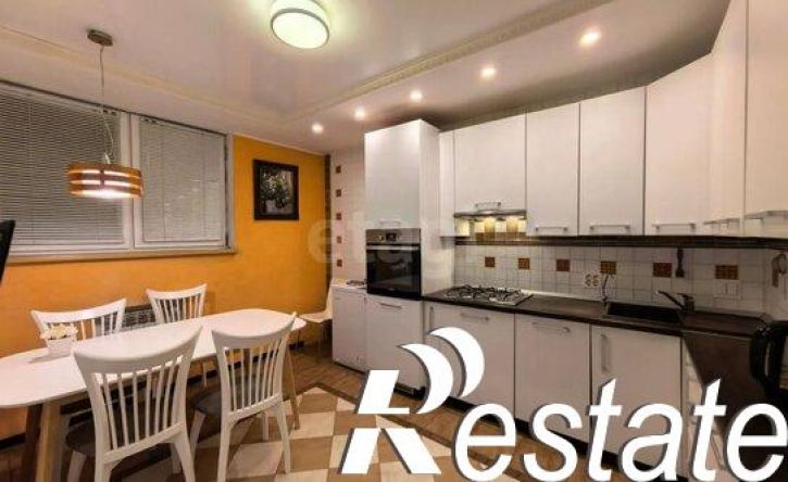 3-комн квартира улица Чехова, 17 к2,  д. 17 к2