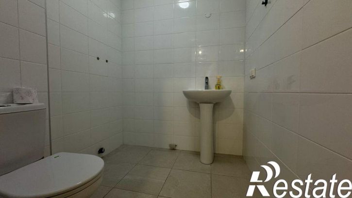 3-комн квартира Лескова ул, 42