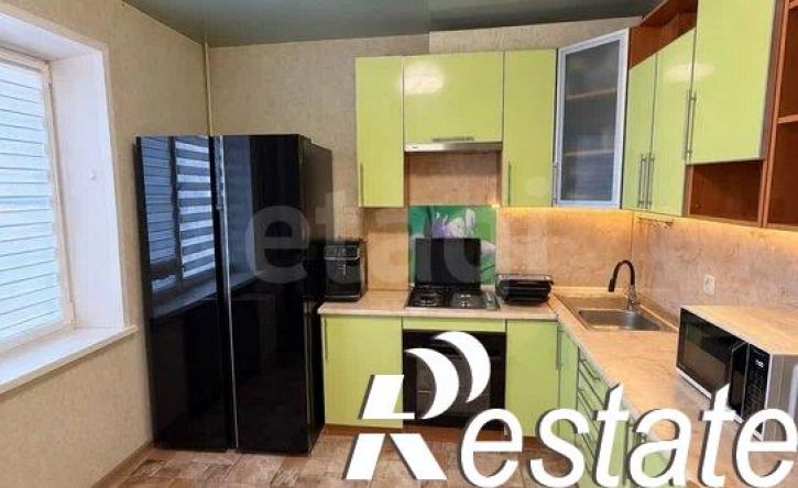 3-комн квартира улица Панина, 14,  д. 14