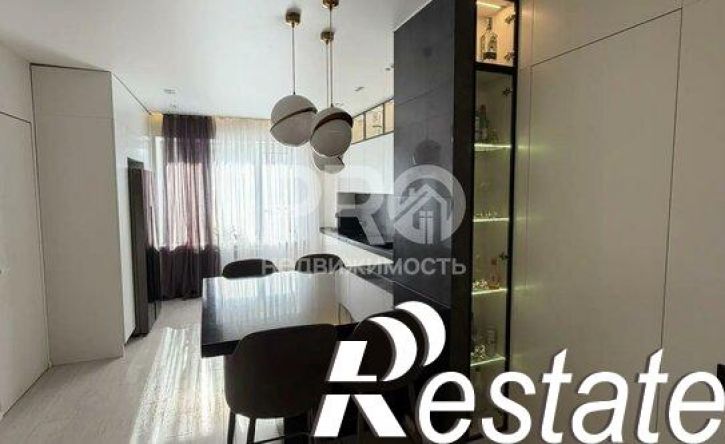 4-комн квартира улица Победы, 13 к2,  д. 13 к2