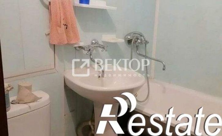 2-комн квартира улица Балашова, 8А,  д. 8А