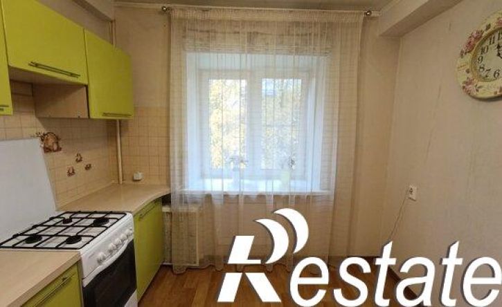2-комн квартира улица Свердлова, 100,  д. 100