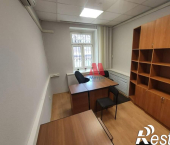 офис 16 кв м, этаж 1/3 Республиканская улица, д.112