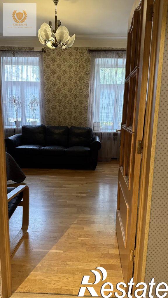 Купить квартиру за 12 000 000 рублей на Флотский Спуск ул, 1/2