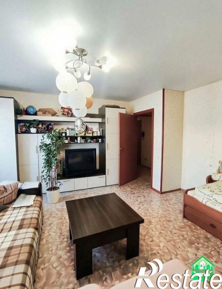 3-комн квартира Строителей ул, 16к3